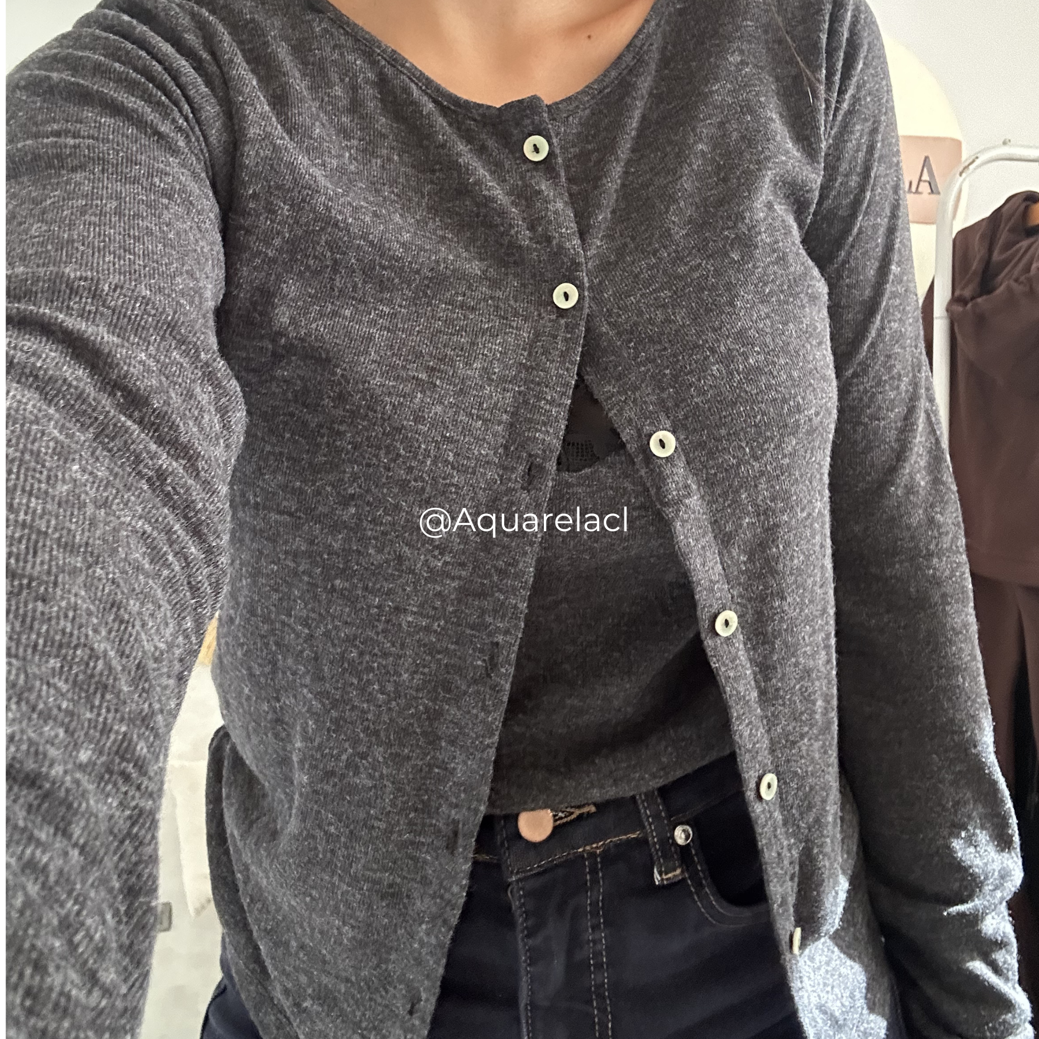 SWEATER MENTIROSO